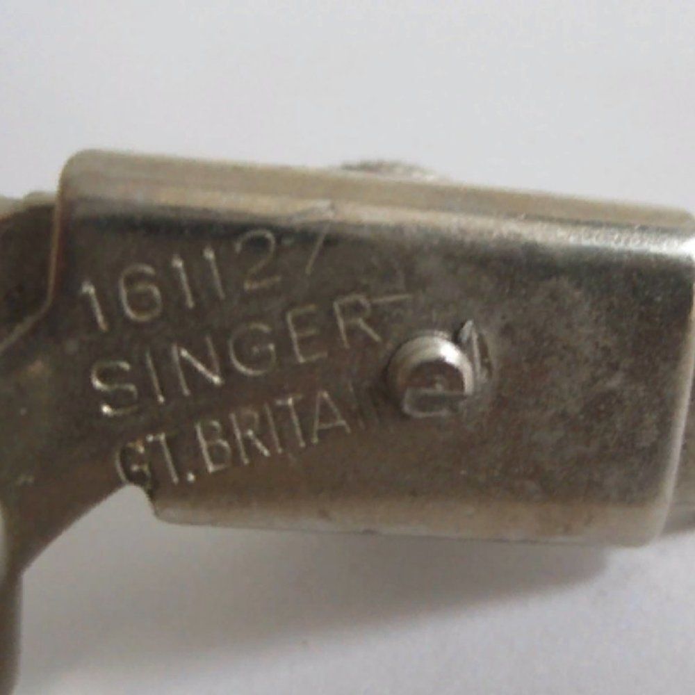 Vintage SINGER Sewing Machine Parts Singer 161127 Singer 35931 Lot of 2